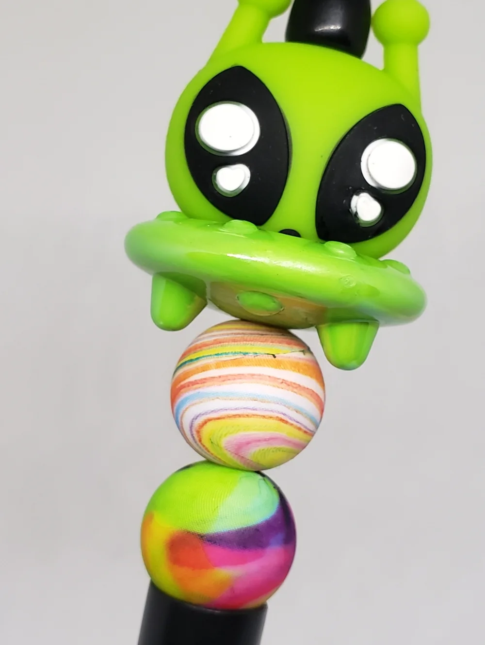 Handmade Green UFO Alien Beaded Silicone Focal Bead Pen